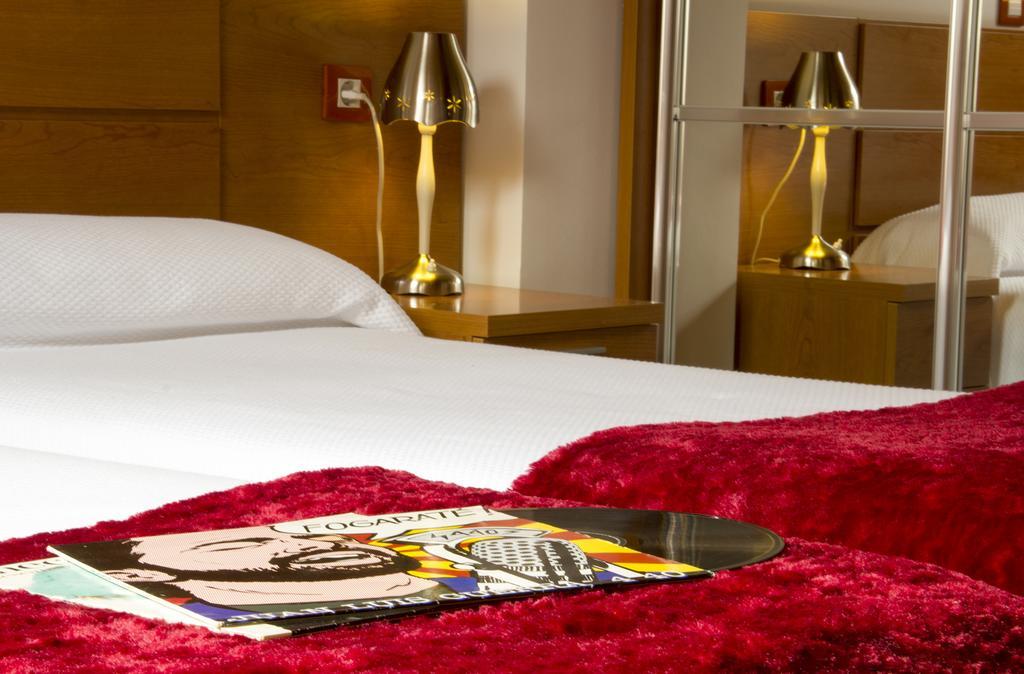 Apartamentos Cean Bermudez Gijón Zewnętrze zdjęcie