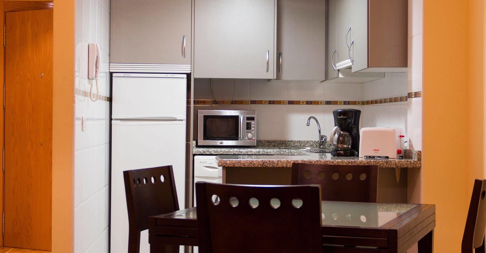 Apartamentos Cean Bermudez Gijón Zewnętrze zdjęcie